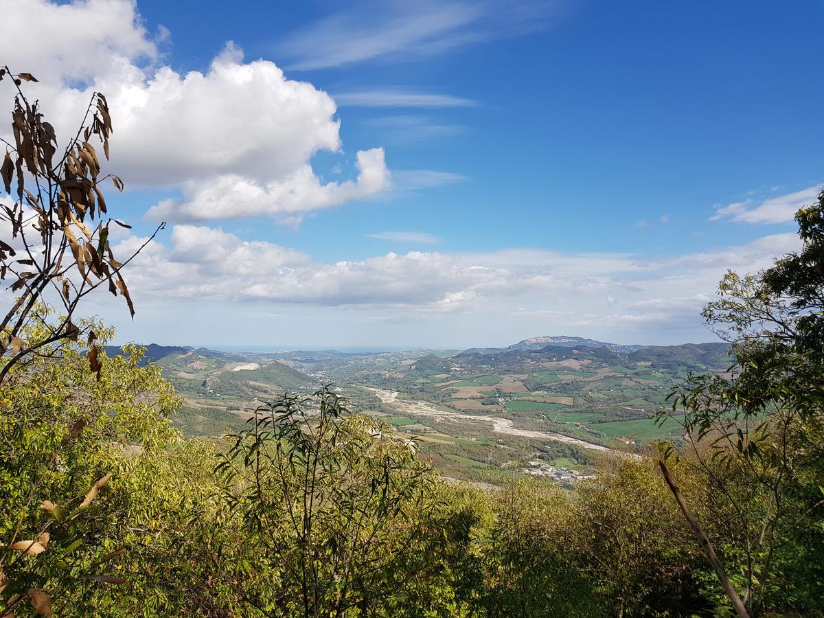 La Valmarecchia vista dal Castagneto Monte Pincio